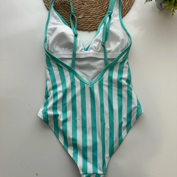 Kona Sol Women's V-Neck Over The Shoulder High Leg One Piece Swimsuit Size M - Picture 9 of 13